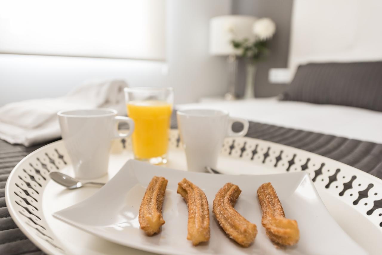 Latina Suite Madrid Eksteriør billede