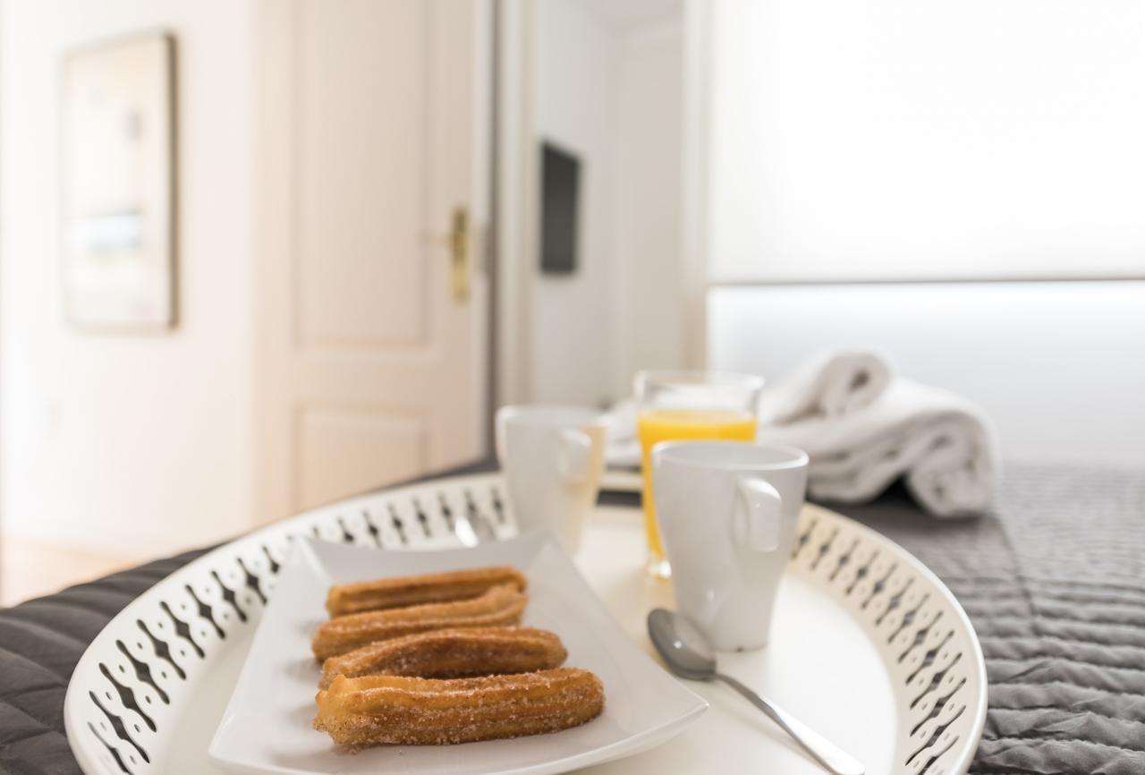 Latina Suite Madrid Eksteriør billede