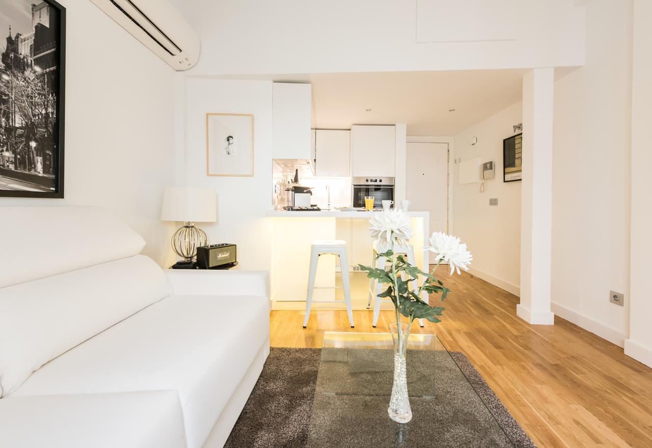 Latina Suite Madrid Værelse billede
