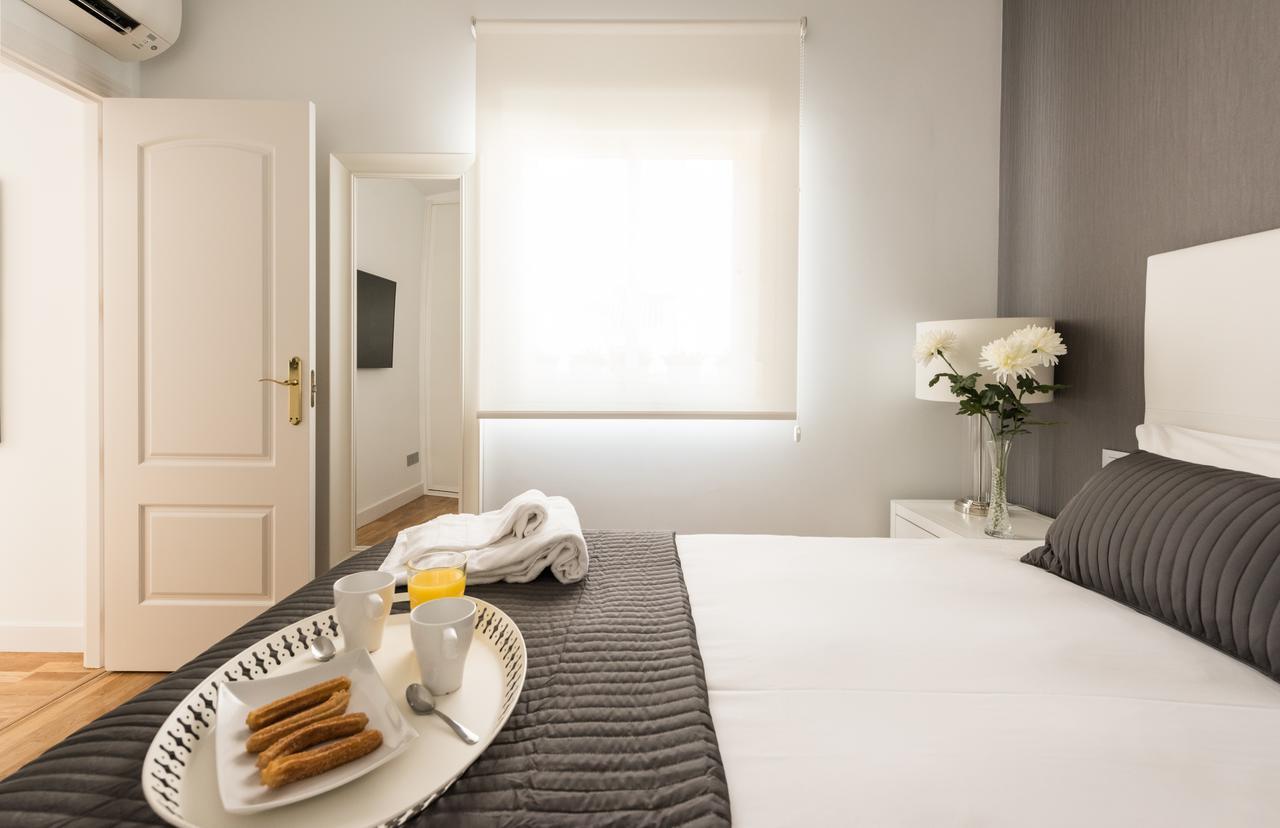 Latina Suite Madrid Værelse billede