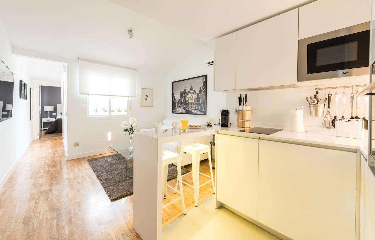 Latina Suite Madrid Værelse billede